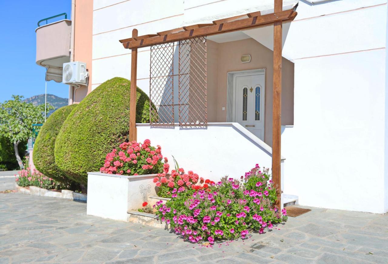 Coral Suite Palaiontsiflikion Exterior photo