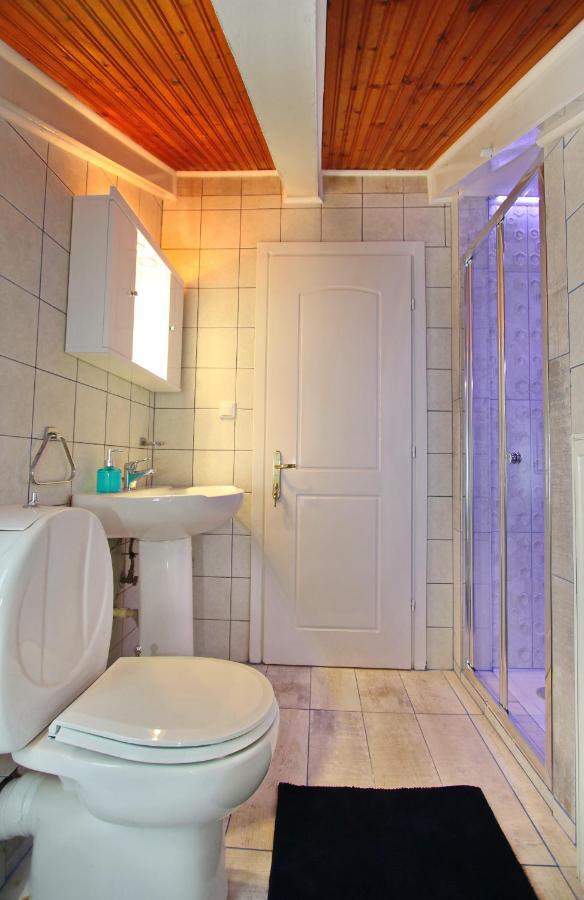 Coral Suite Palaiontsiflikion Exterior photo